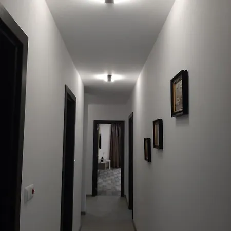 Deluxe 2 Apartamento *