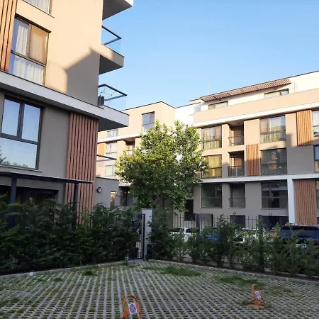 Deluxe 2 * Saints Constantine and Helena