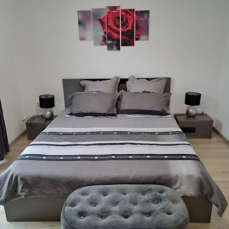 Deluxe 2 * Saints Constantine and Helena