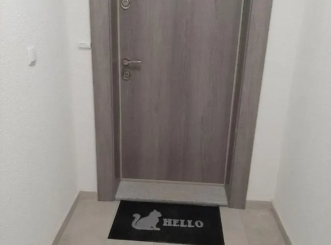 Apartment Deluxe 2 *