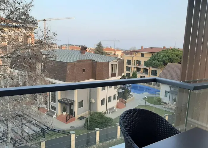 Deluxe 2 * Saints Constantine and Helena