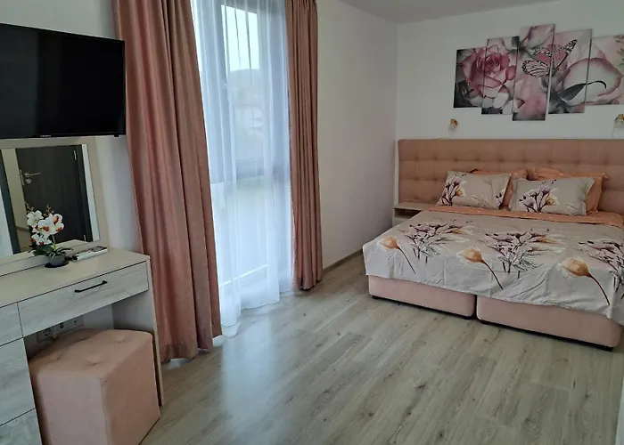 Deluxe 2 * Saints Constantine and Helena