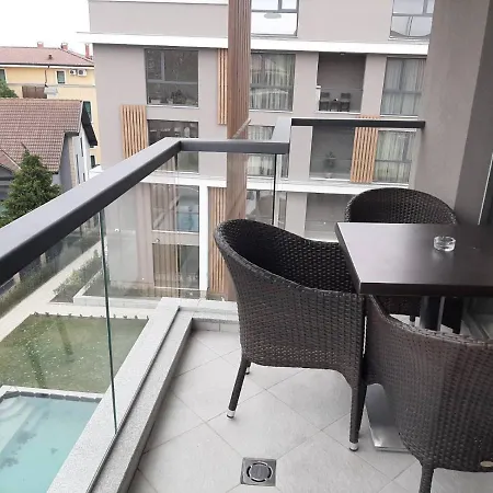 Deluxe 2 Apartament